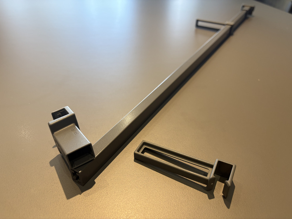 グラフテクトキッチン付属の仕切りバーは取り外しが可能