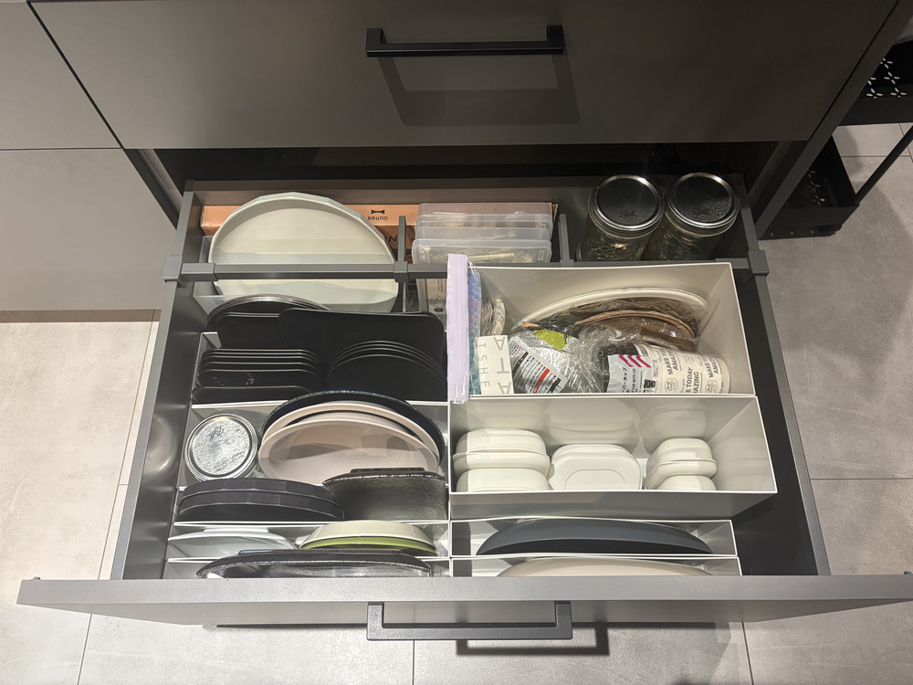 ファイルボックスを使った食器収納